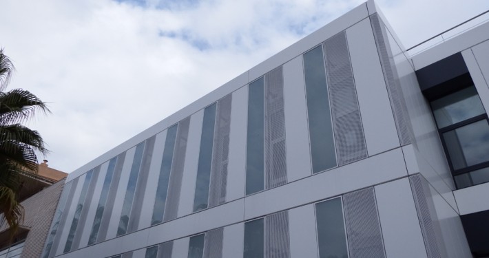 Centro Salud Xirivella - Front panel